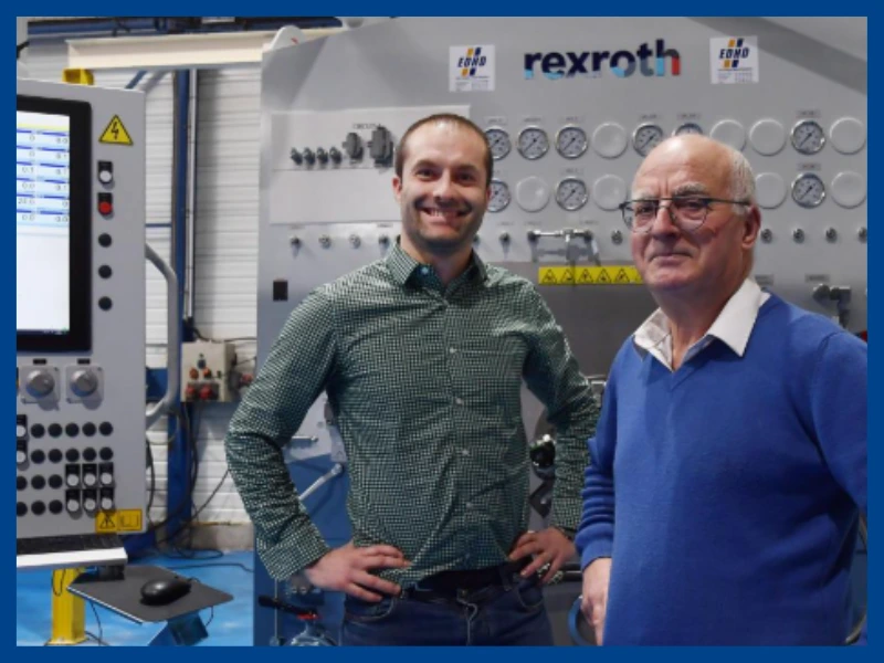 PME familiale EDHD investit en hydraulique industrielle à Dunkerque Dirigeants EDHD devant un banc d’essai hydraulique Bosch Rexroth dans l’atelier à Cappelle-la-Grande