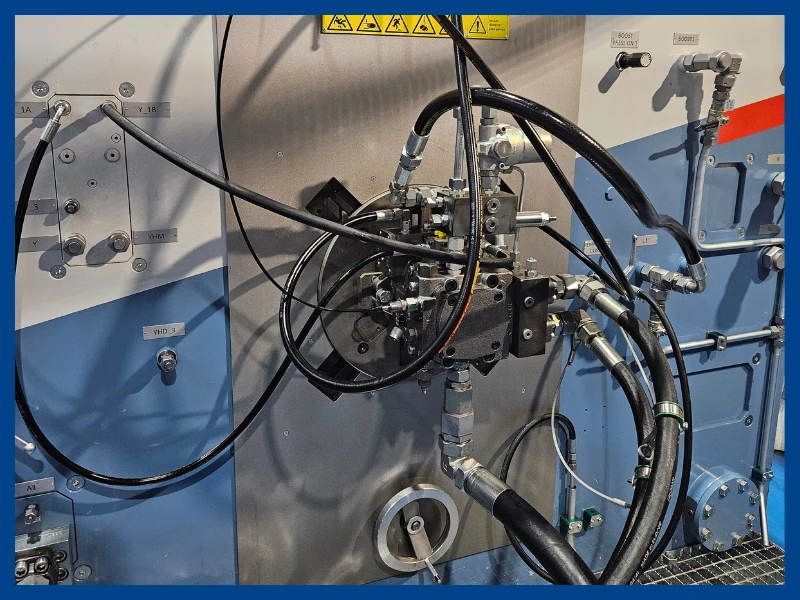 Pompe Bosch Rexroth A10VG63 testée sur banc d’essai hydraulique après réparation